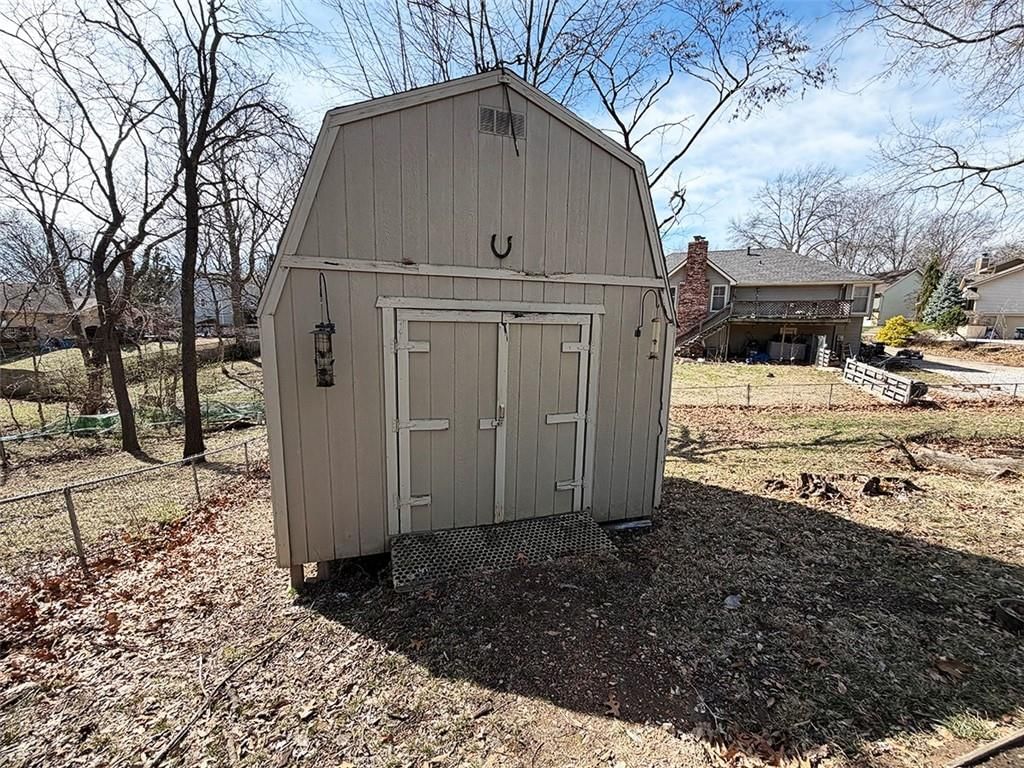 1701 SW White Oak Lane — photo 93