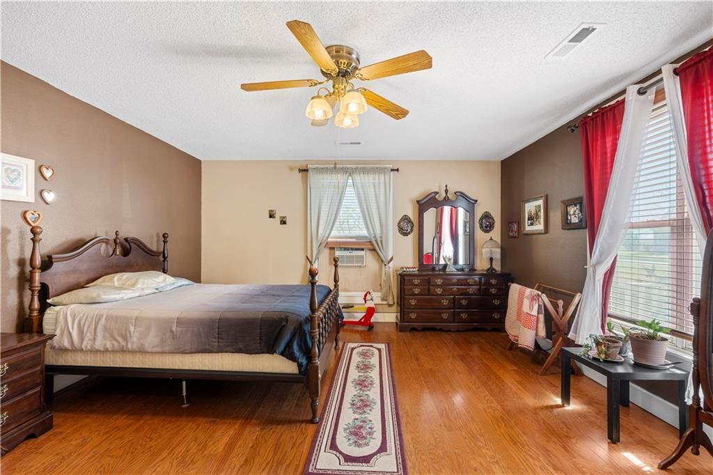 308 E Olive Street — photo 13