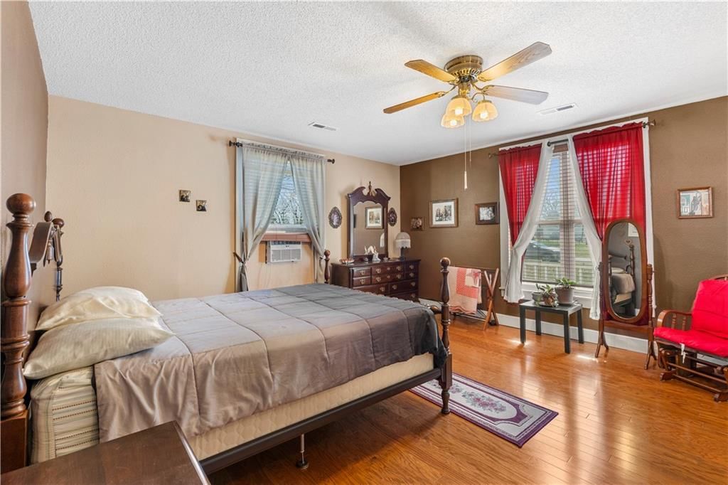 308 E Olive Street — photo 15