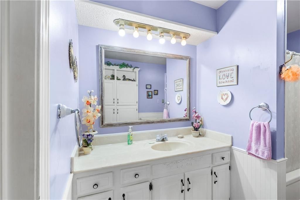 308 E Olive Street — photo 24