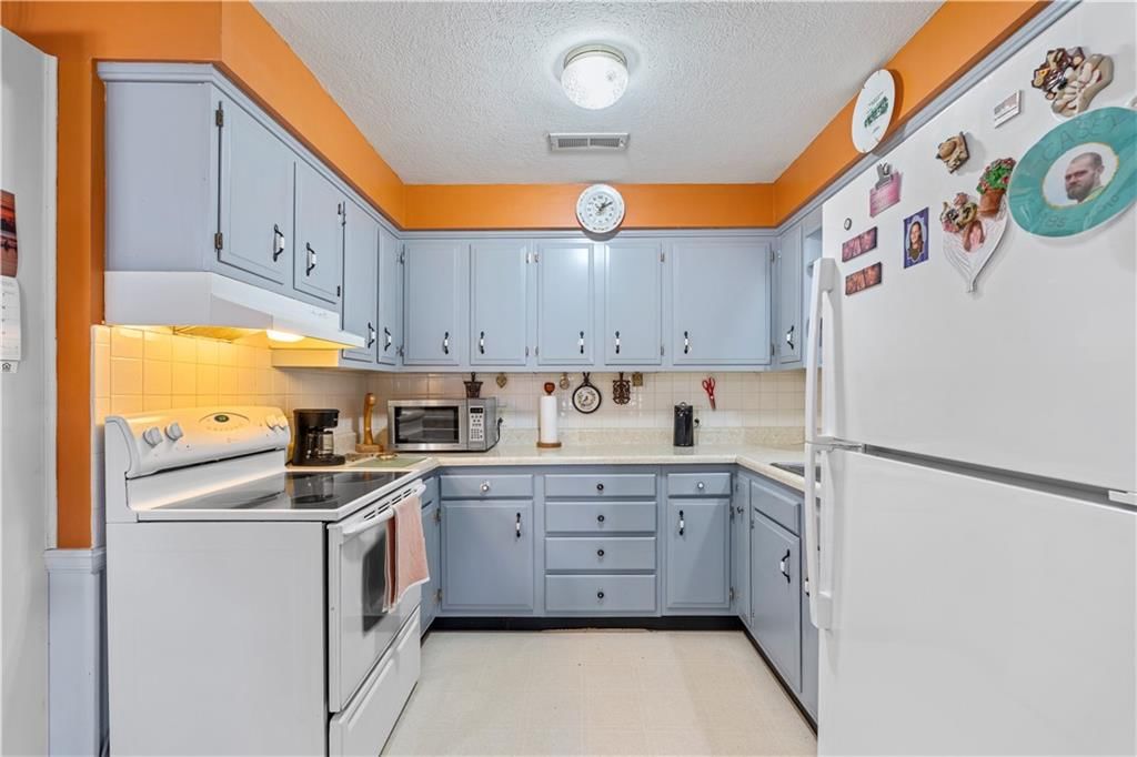 308 E Olive Street — photo 31