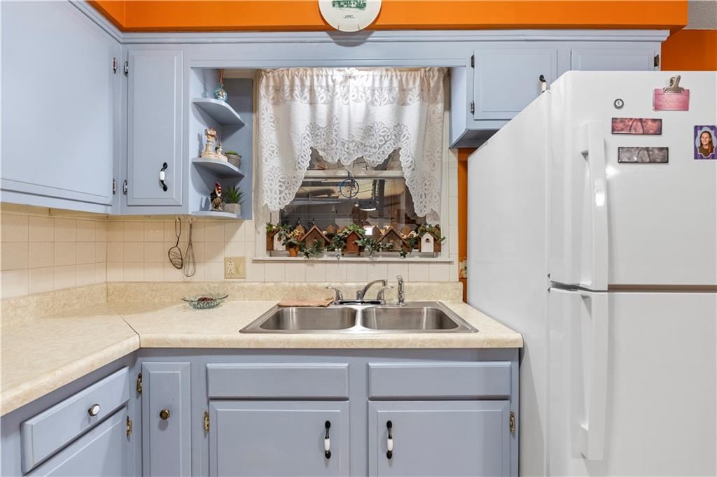308 E Olive Street — photo 32