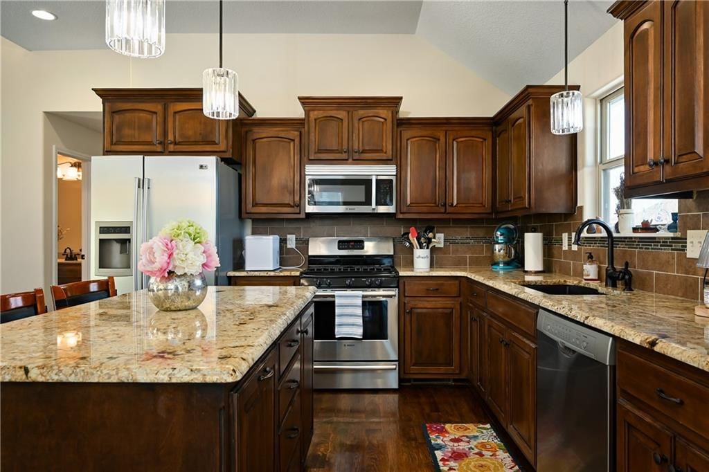 906 EVE ORCHID Drive — photo 8