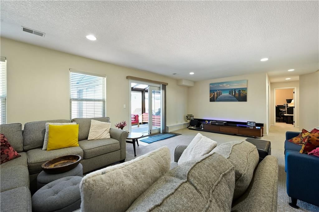906 EVE ORCHID Drive — photo 24