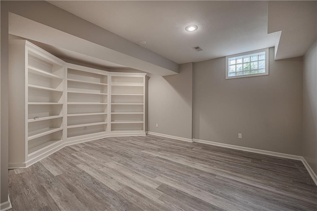 2305 W 127th Street — photo 32