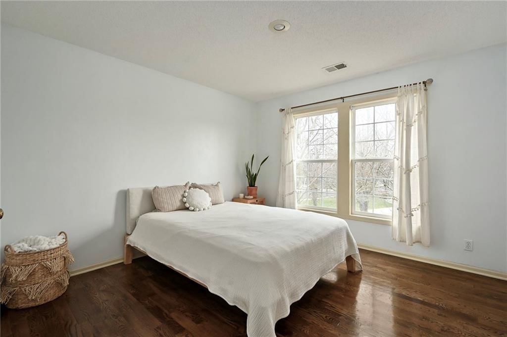 5117 W 158TH Street — photo 24