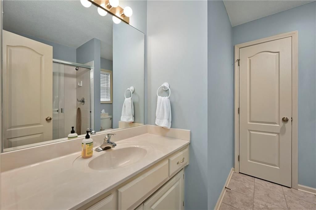 5117 W 158TH Street — photo 26