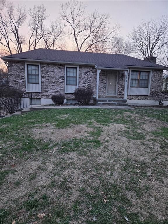 1401 Kingston Road, Blue Springs, MO