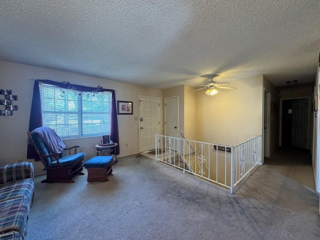 1401 Kingston Road — photo 3