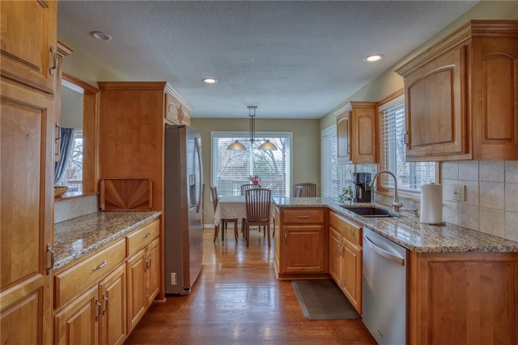 8014 Summit Street — photo 5