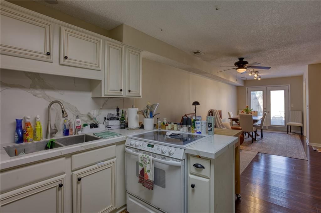 5122 Lamar Avenue — photo 5
