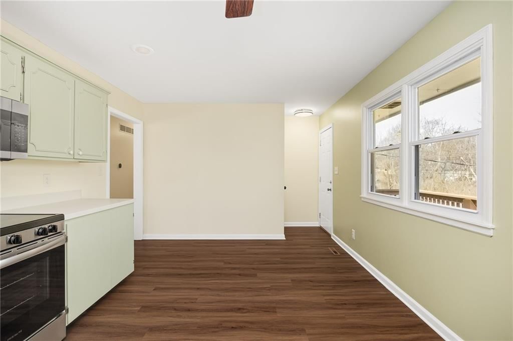 220 Kennedy Drive — photo 11
