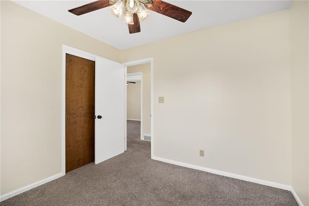 220 Kennedy Drive — photo 15