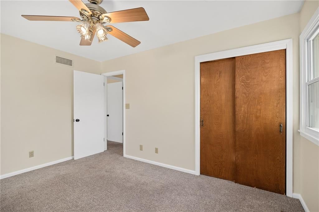 220 Kennedy Drive — photo 19