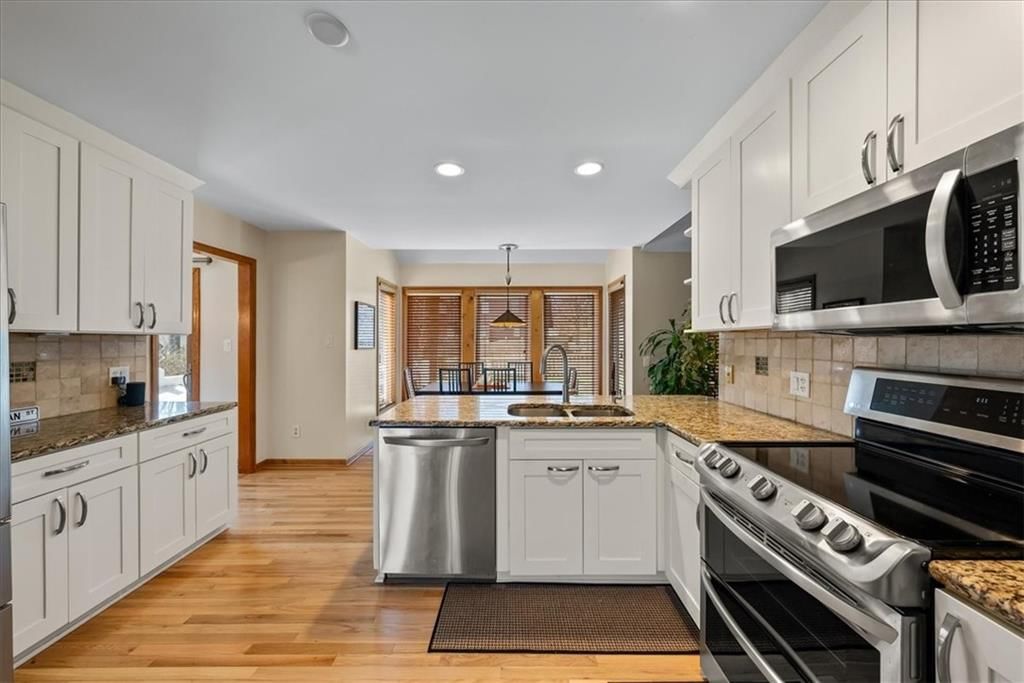 12404 S Albervan Street — photo 8