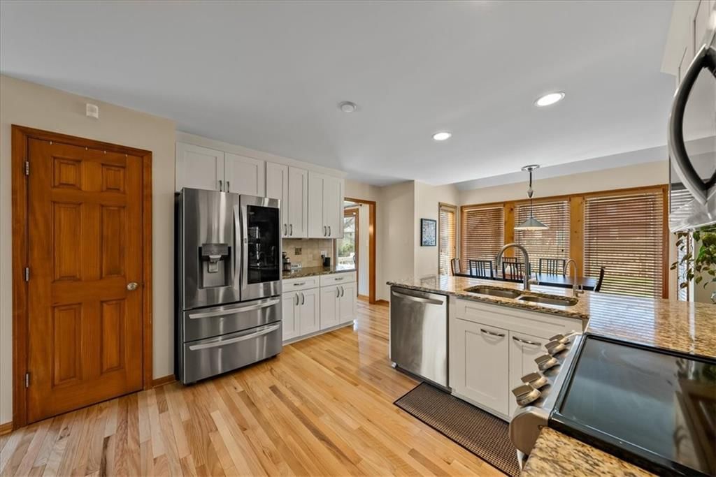 12404 S Albervan Street — photo 9