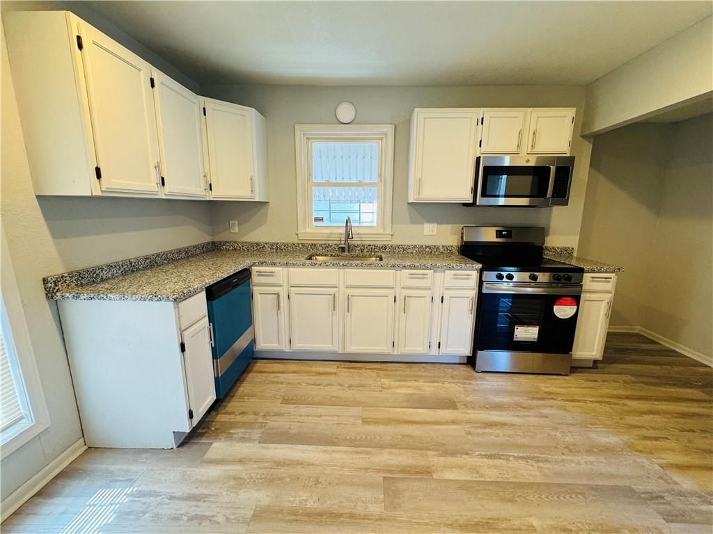 3521 Lexington Avenue — photo 6
