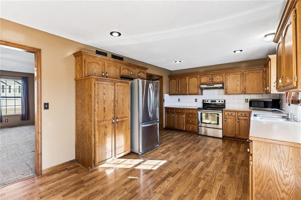 7436 N LEWIS Avenue — photo 13