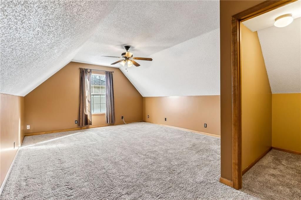 7436 N LEWIS Avenue — photo 22
