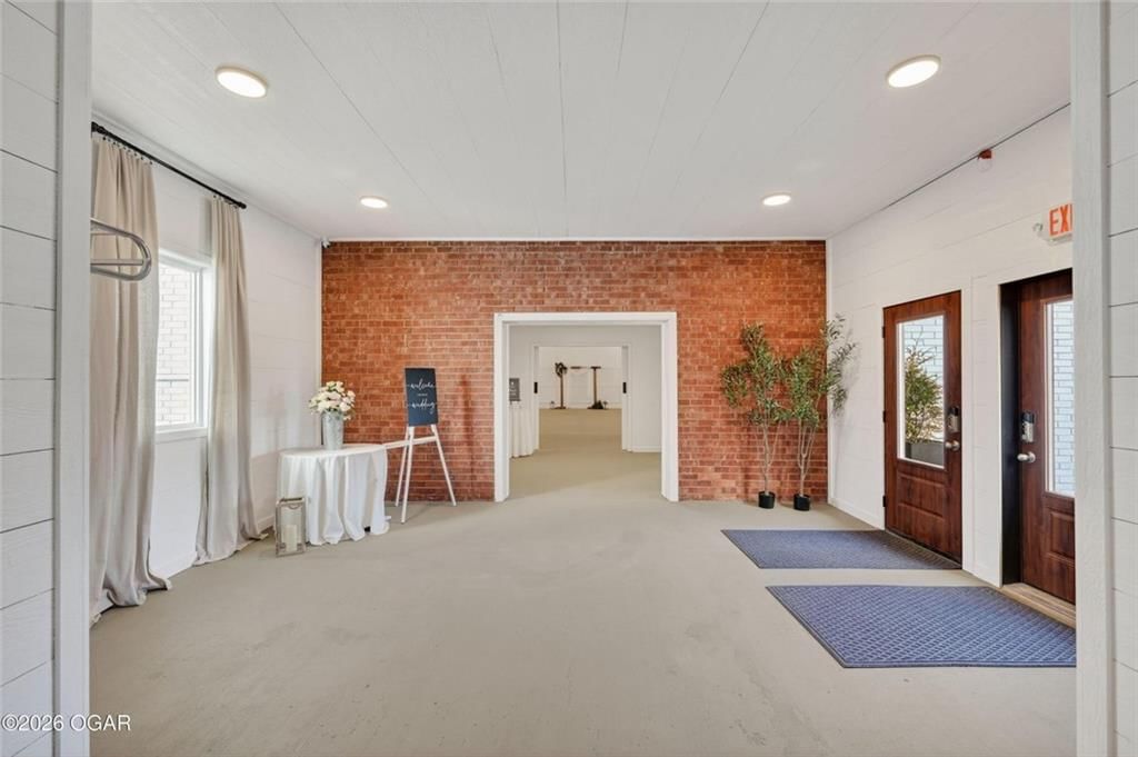 5734 S Main Street — photo 10