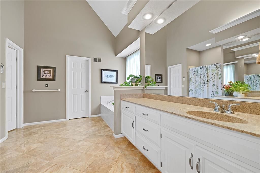5251 W 129th Terrace — photo 24