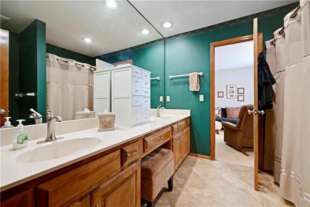 5251 W 129th Terrace — photo 30