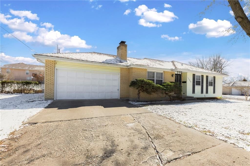 13429 Winchester Avenue — photo 3