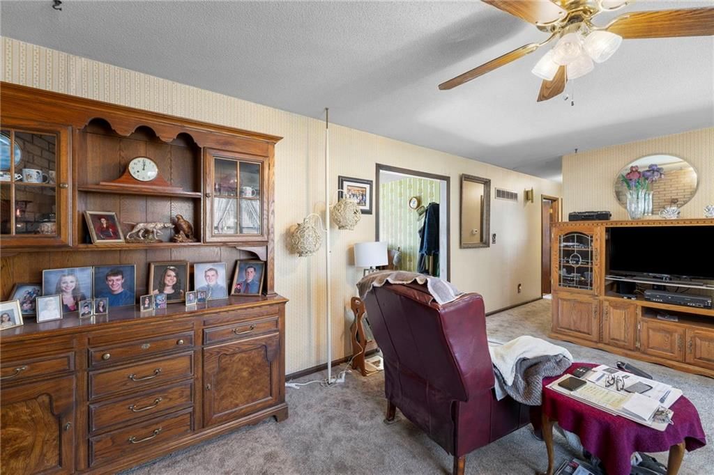 13429 Winchester Avenue — photo 10