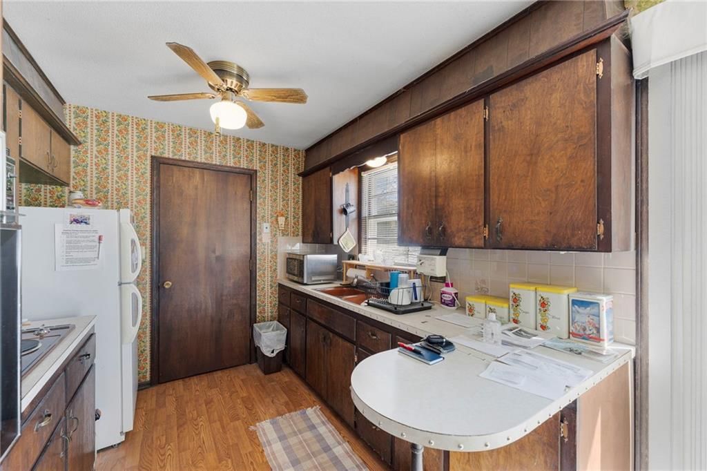 13429 Winchester Avenue — photo 14