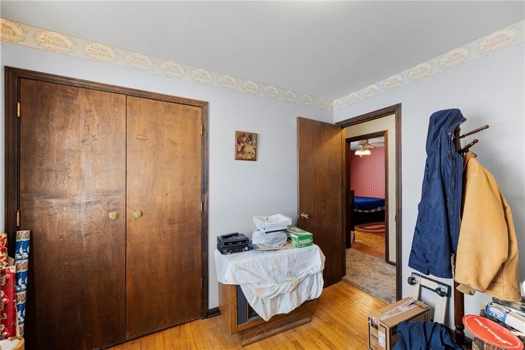 13429 Winchester Avenue — photo 19