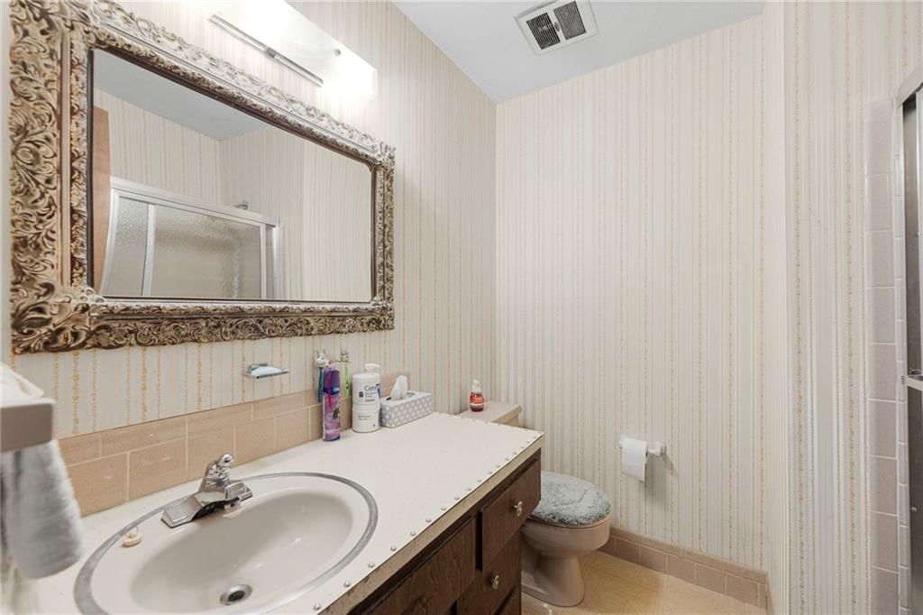 13429 Winchester Avenue — photo 22