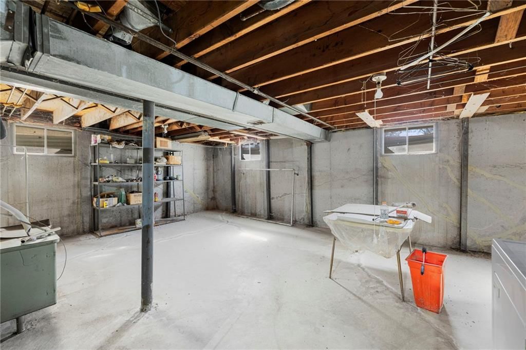 13429 Winchester Avenue — photo 30