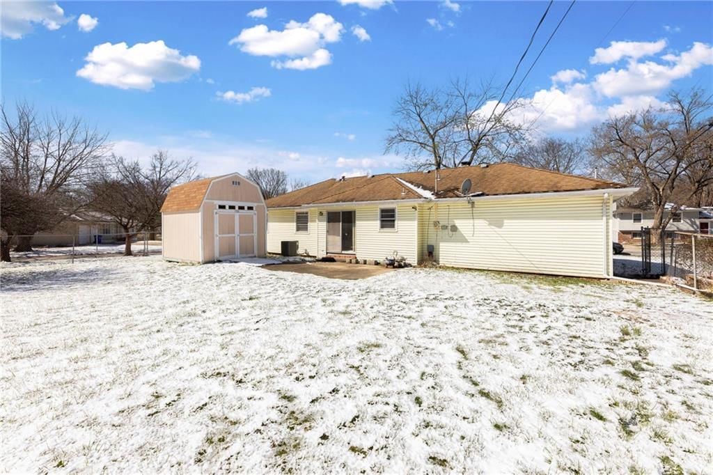 13429 Winchester Avenue — photo 34