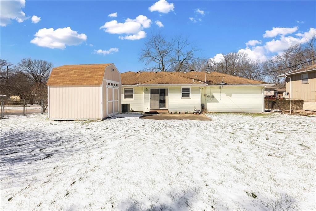 13429 Winchester Avenue — photo 36