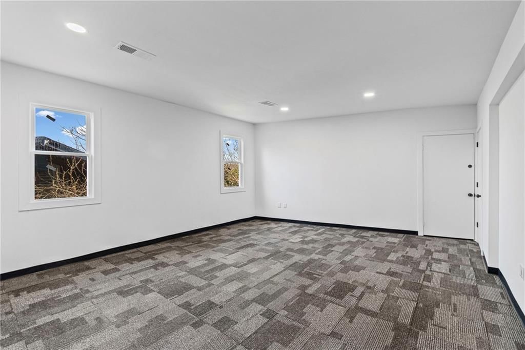 2015 NW 50th Street — photo 17