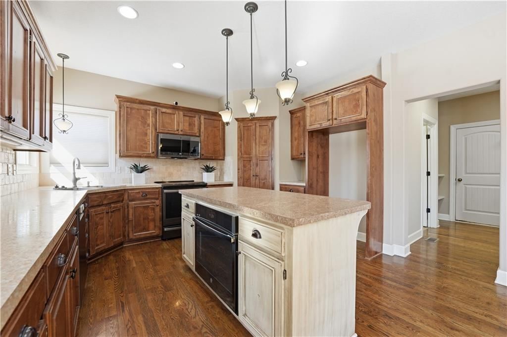 1401 NE Ernest Way — photo 14