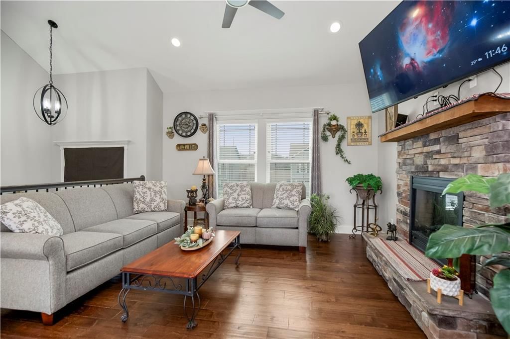 1112 SW 10th Terrace — photo 5