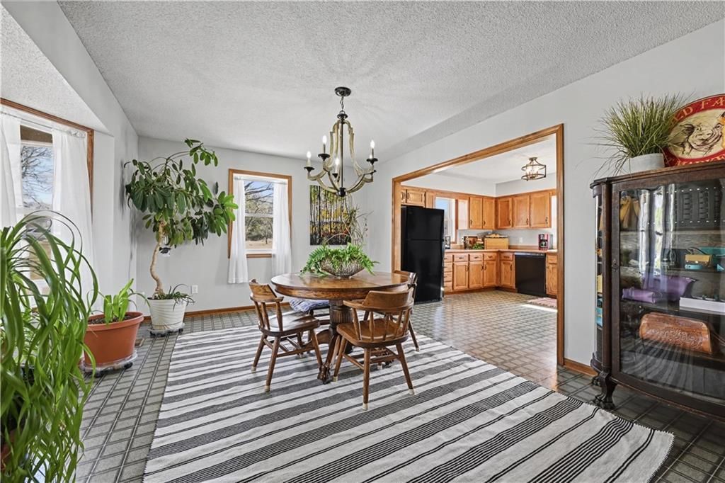 16015 Leavenworth Road — photo 10