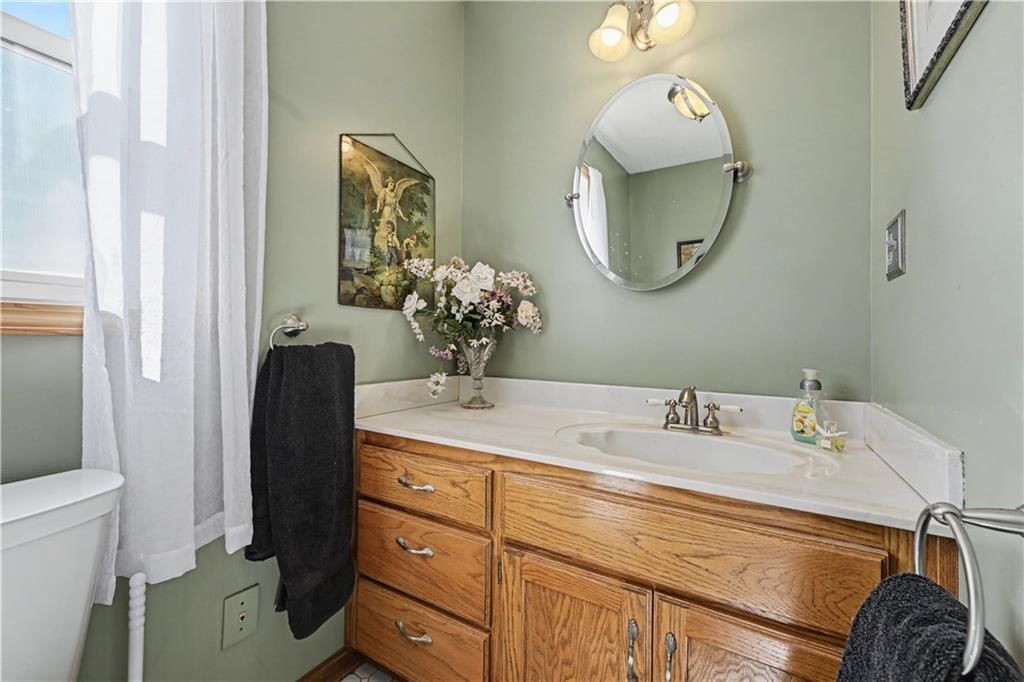 16015 Leavenworth Road — photo 17