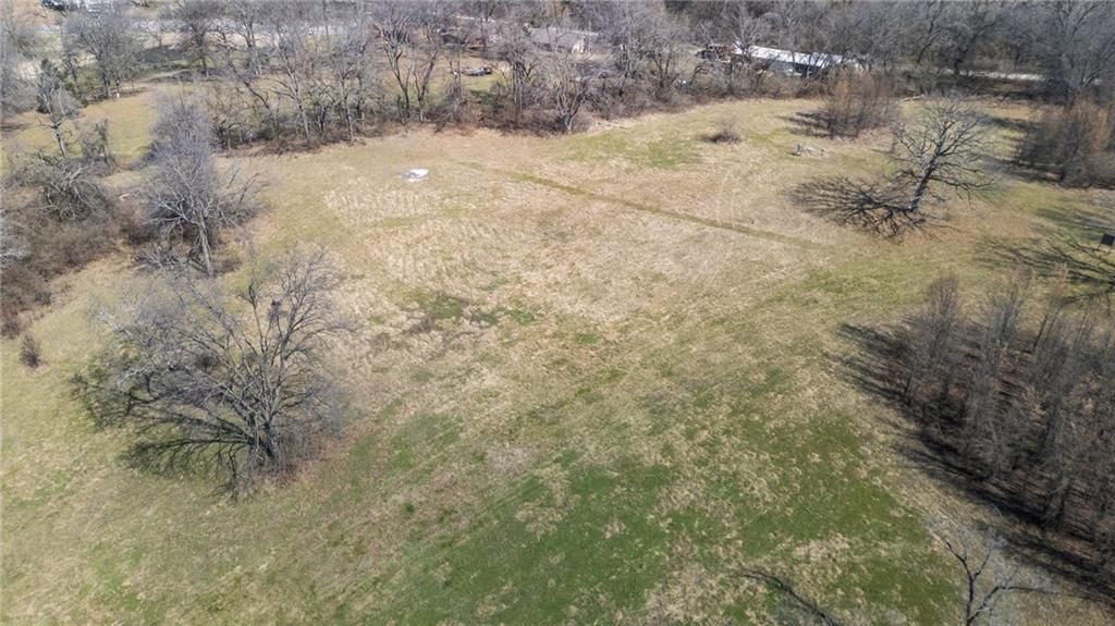 7650 Larson Avenue — photo 10