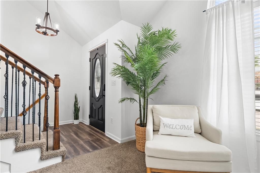 712 Locust Street — photo 3
