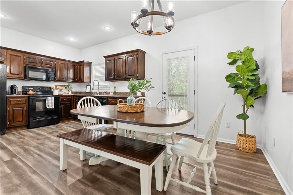 712 Locust Street — photo 6