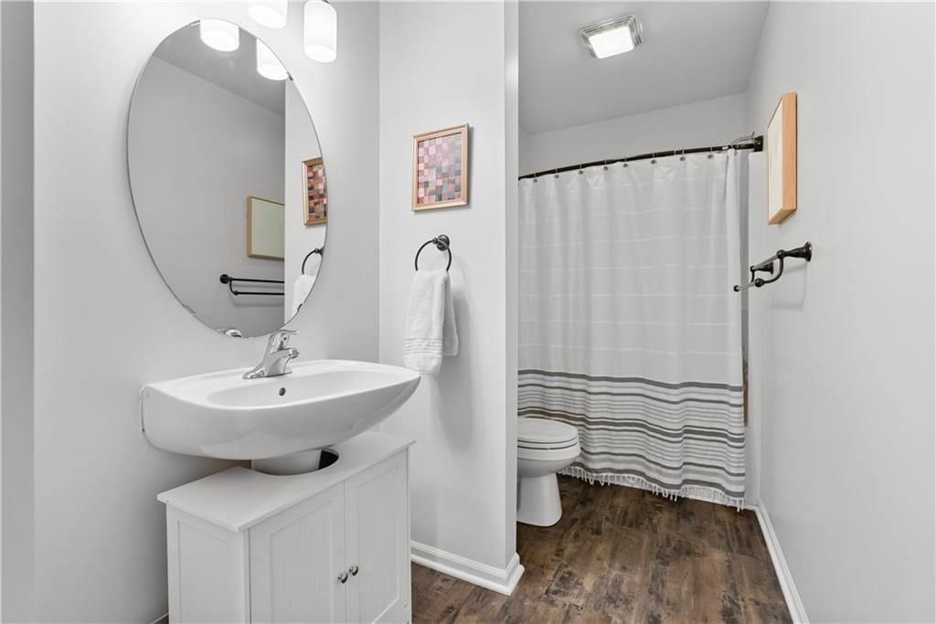 712 Locust Street — photo 14