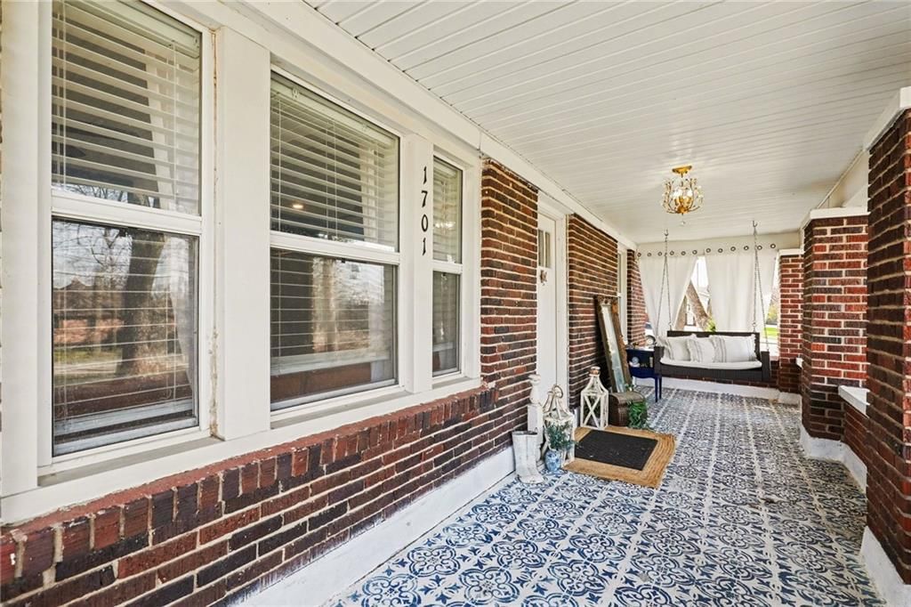 1701 E South Street — photo 3