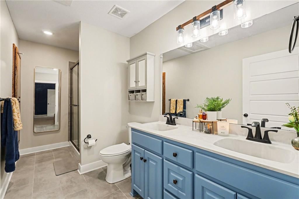 1701 E South Street — photo 16