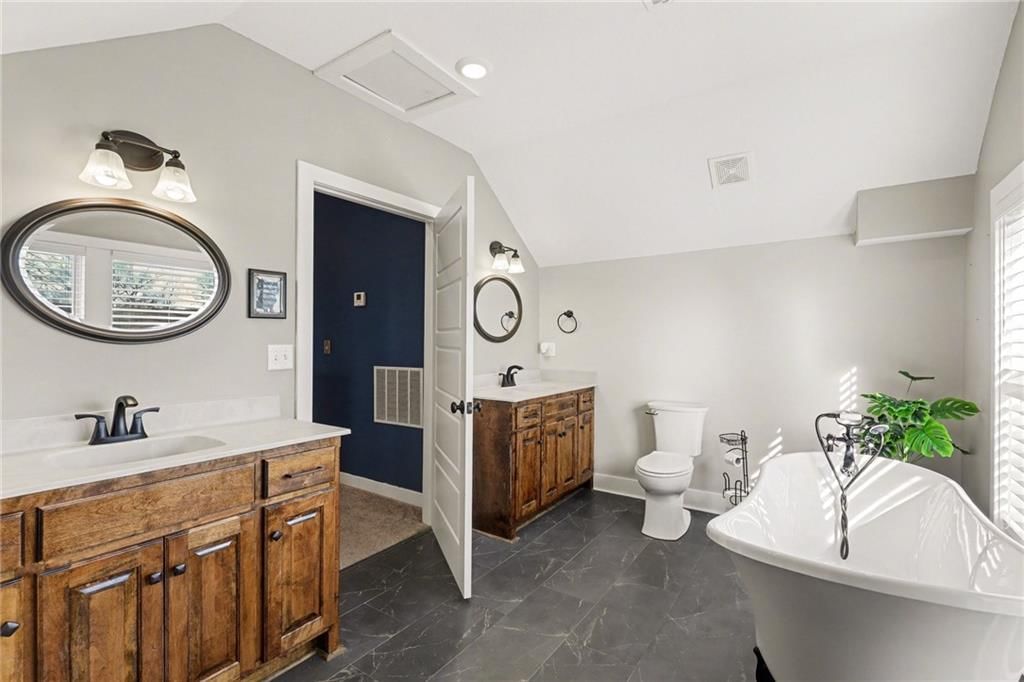 1701 E South Street — photo 23
