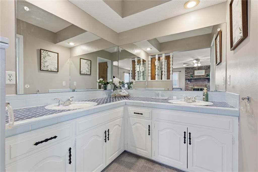 4950 Parish Drive — photo 23