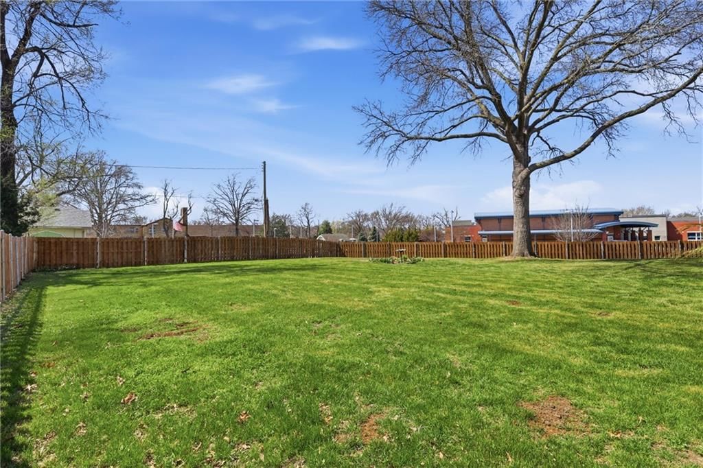 4950 Parish Drive — photo 36