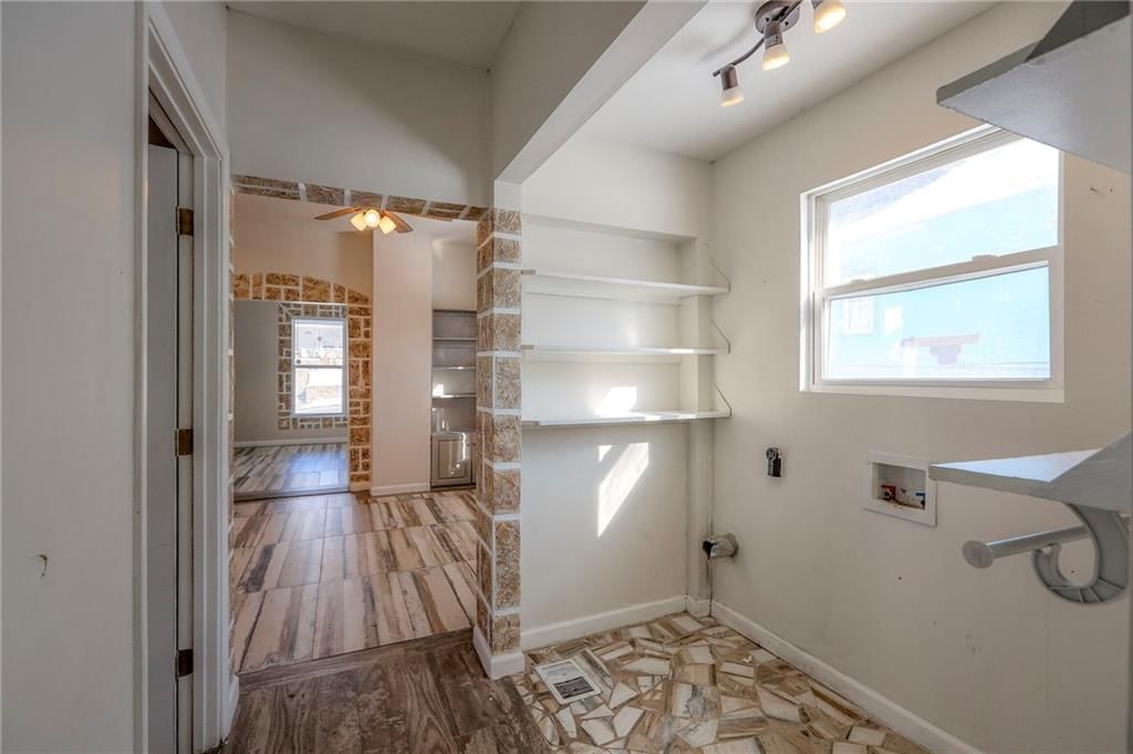 937 Riverview Avenue — photo 15