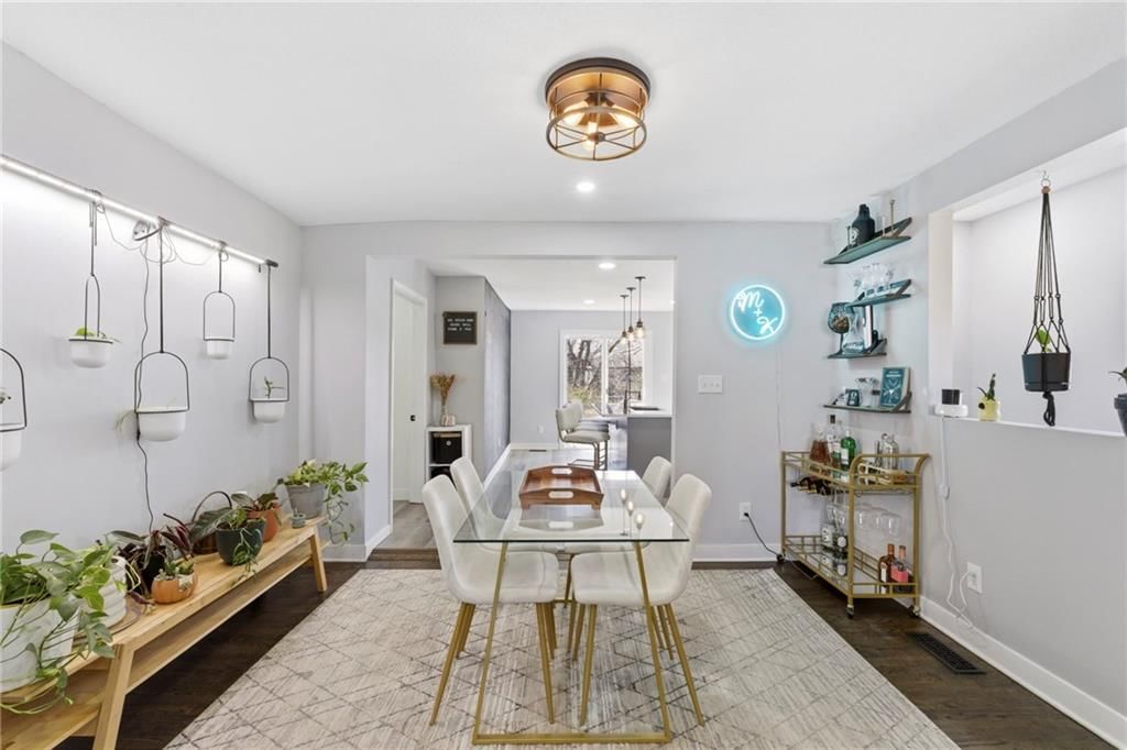 409 W 86th Terrace — photo 13